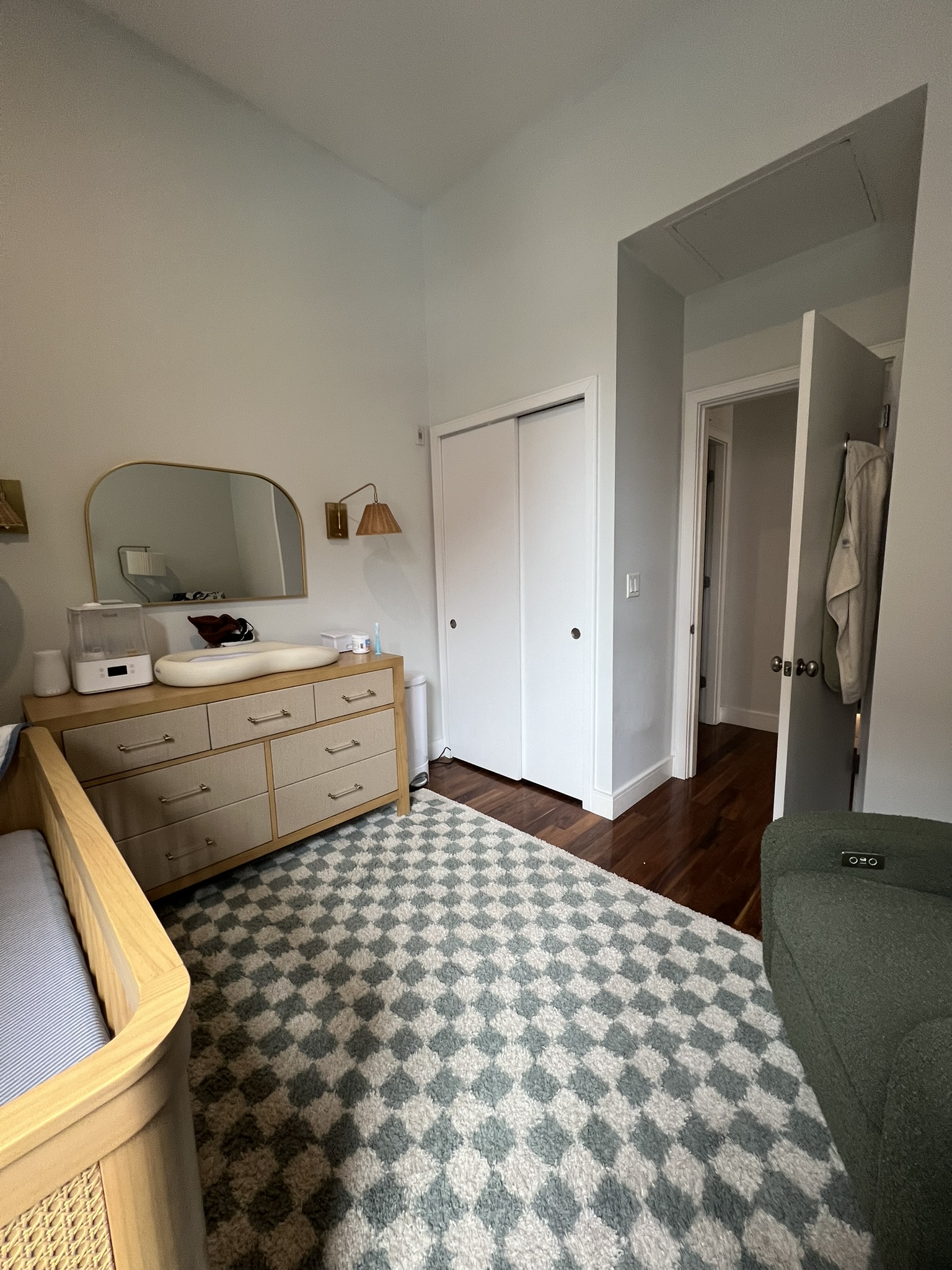 557 Columbus, South End