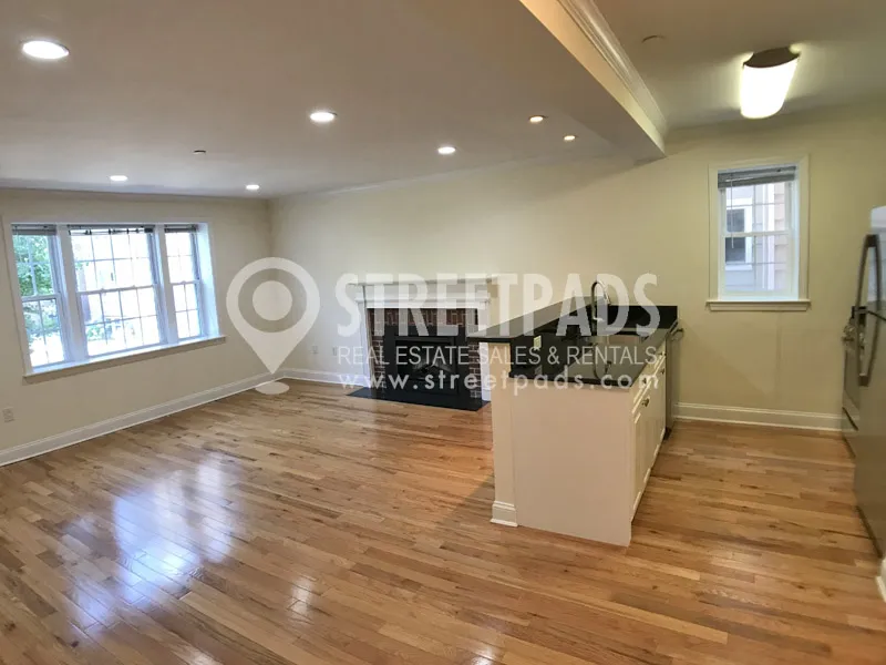 55 Langdon St, Neighborhood Nine