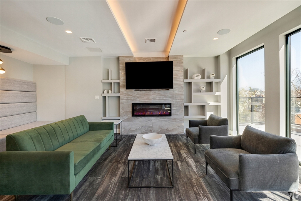 9 Central St, Somerville