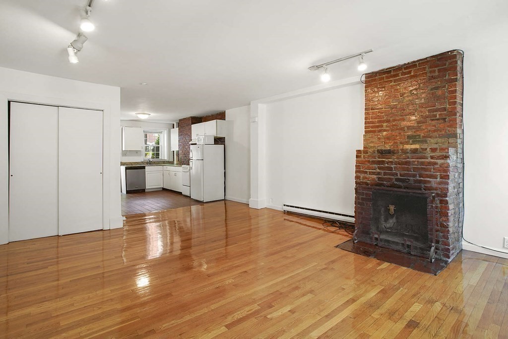 15 Appleton St, South End