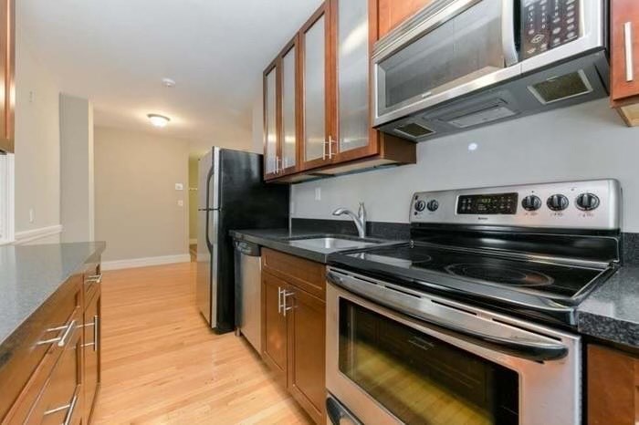 52 Strathmore, Brighton