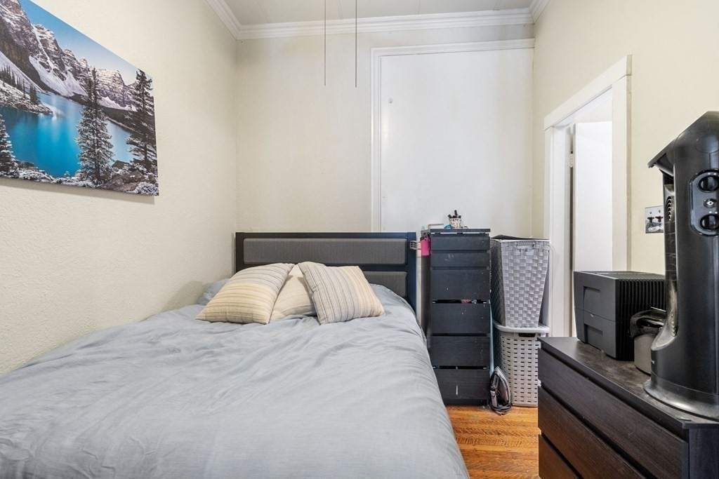 296 Marlborough St, Back Bay