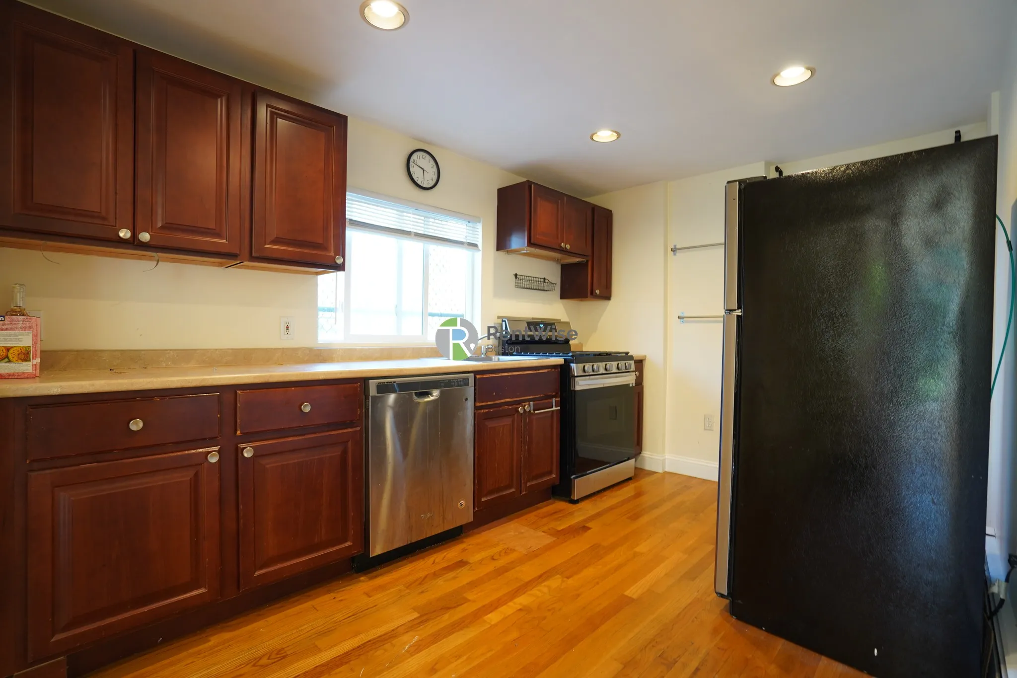 47 School St, Coolidge Corner