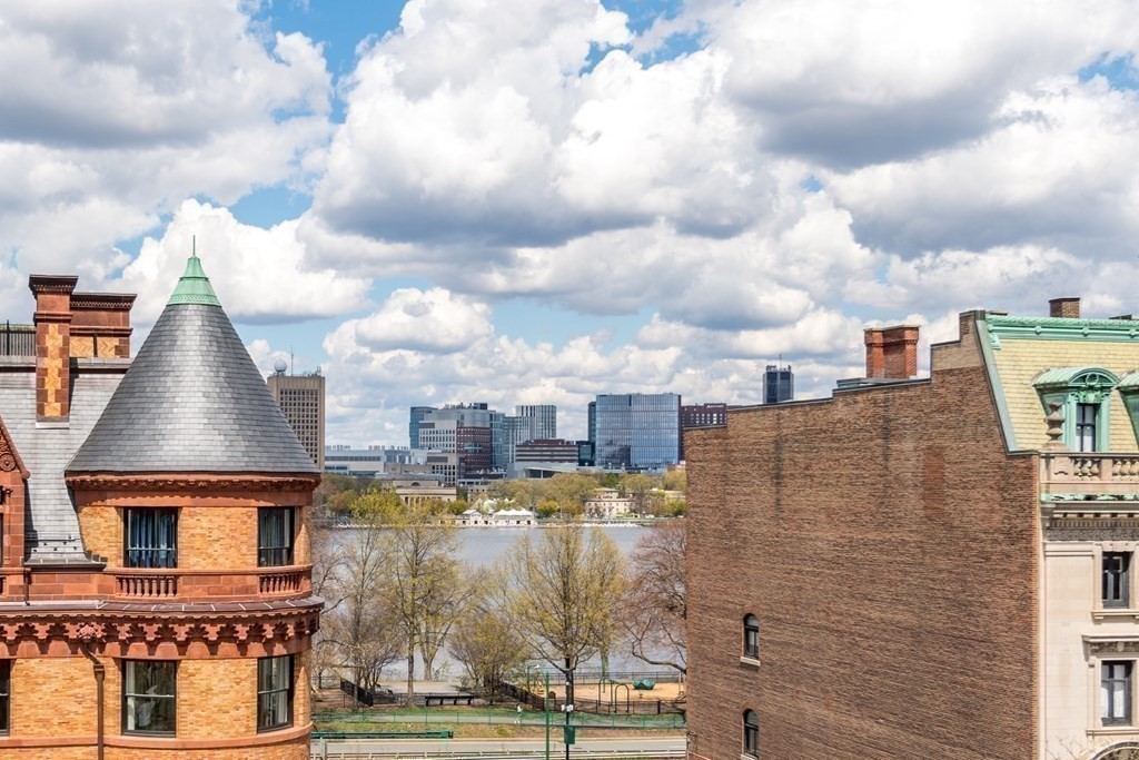 7 Hereford, Back Bay