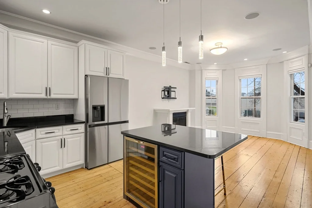 703 East 4th St, South Boston