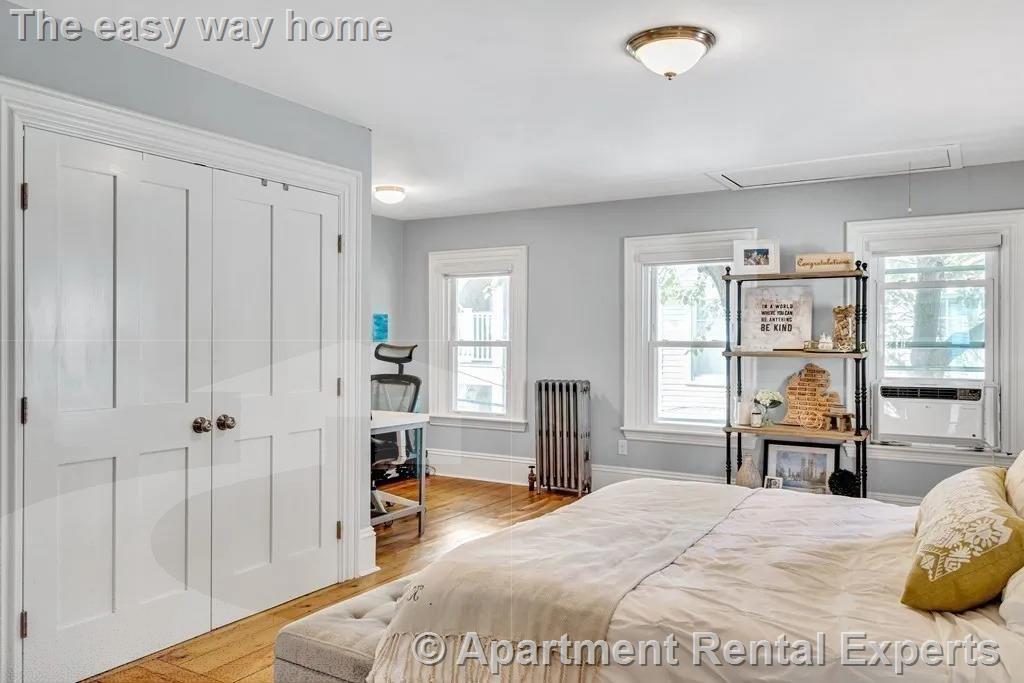 1 Riverside Pl, Riverside