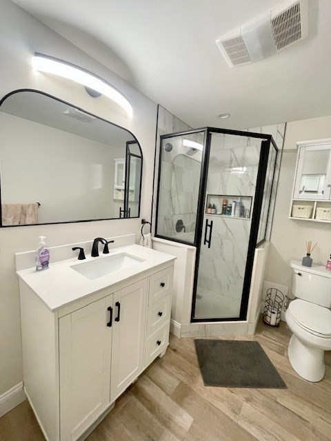 176 Endicott, North End