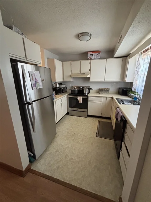 369 Aiken Ave, Centralville