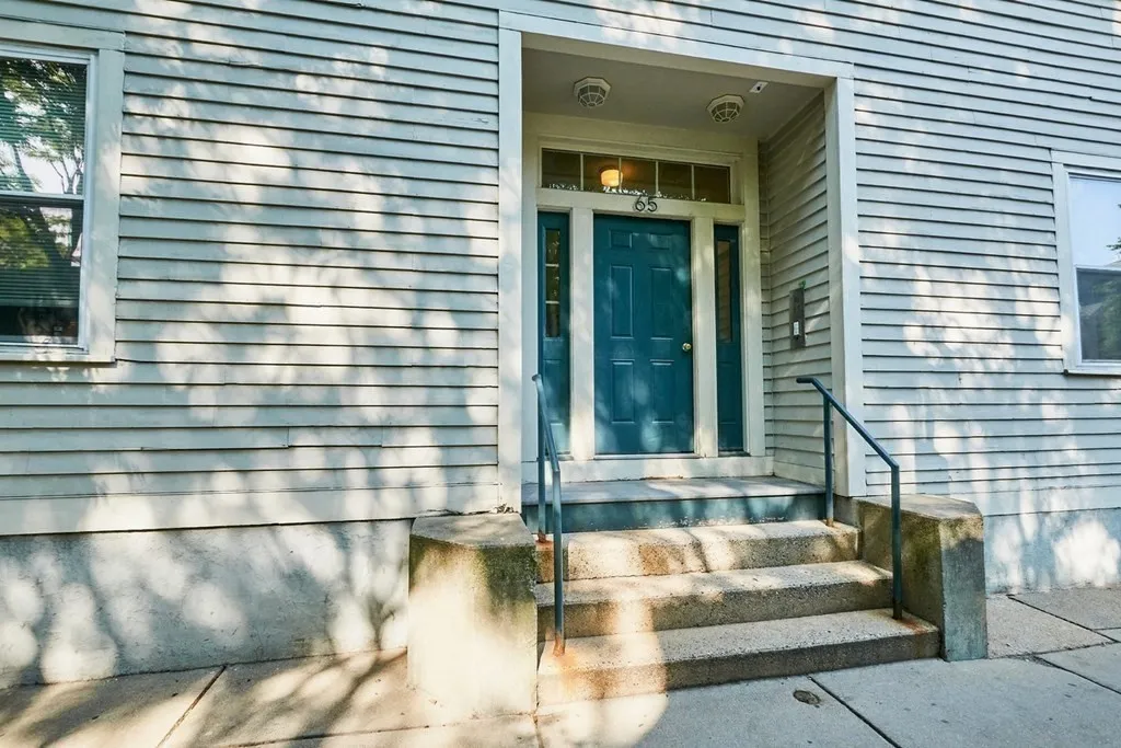 65 Brookline St, Central Square