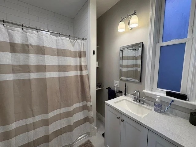 7 1/2 Edward St, Medford