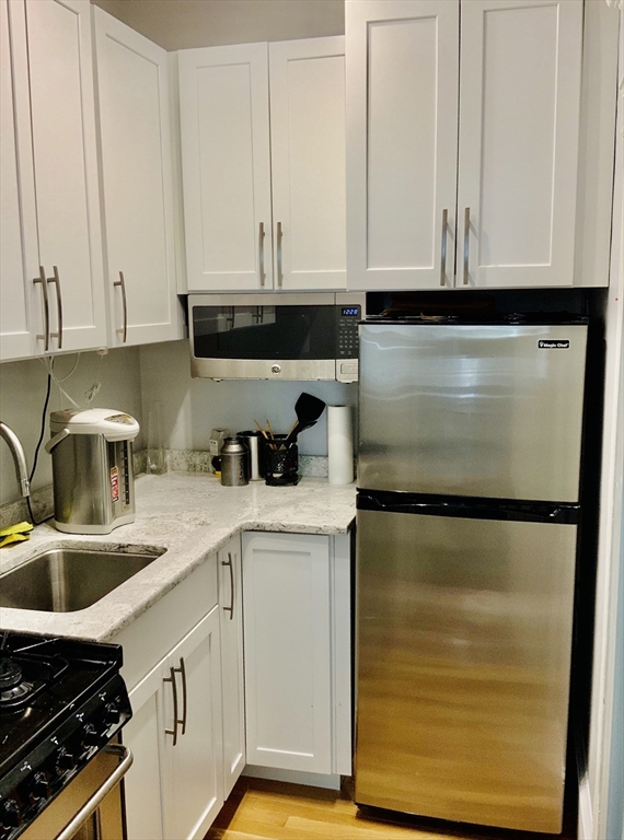 8 Garrison St, Back Bay