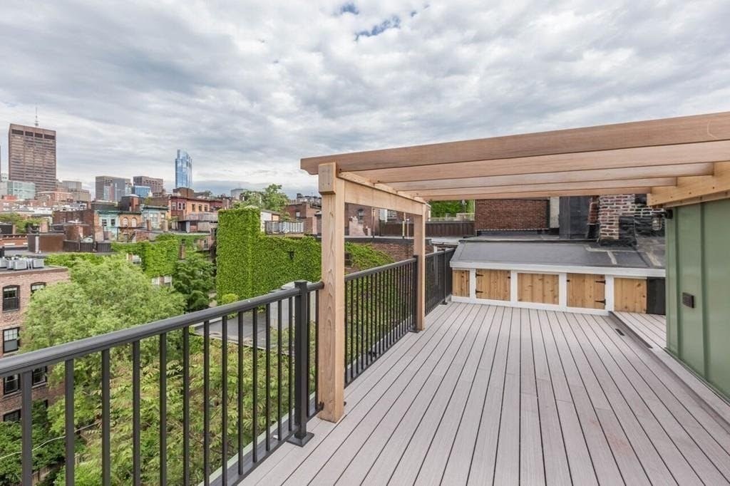 32 Grove St, Beacon Hill