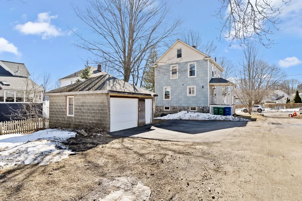 7 Sweetser Ave, Reading