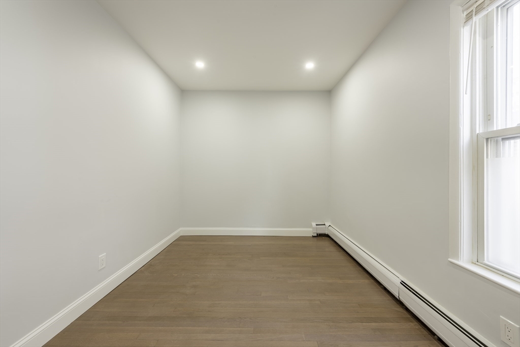 106 Byron St, East Boston