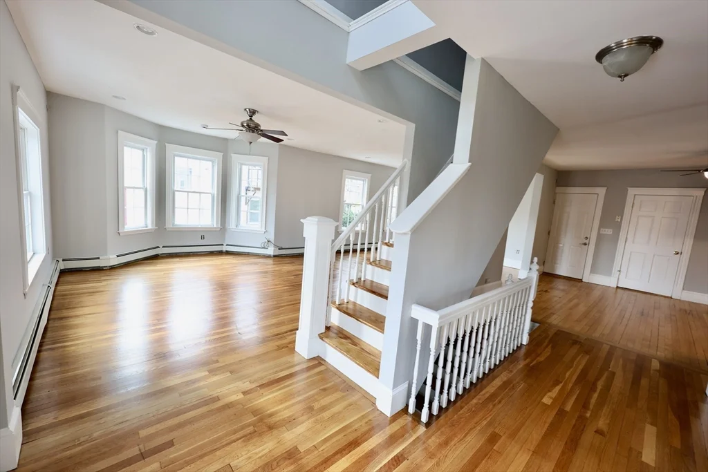 15 Warren, Stoneham