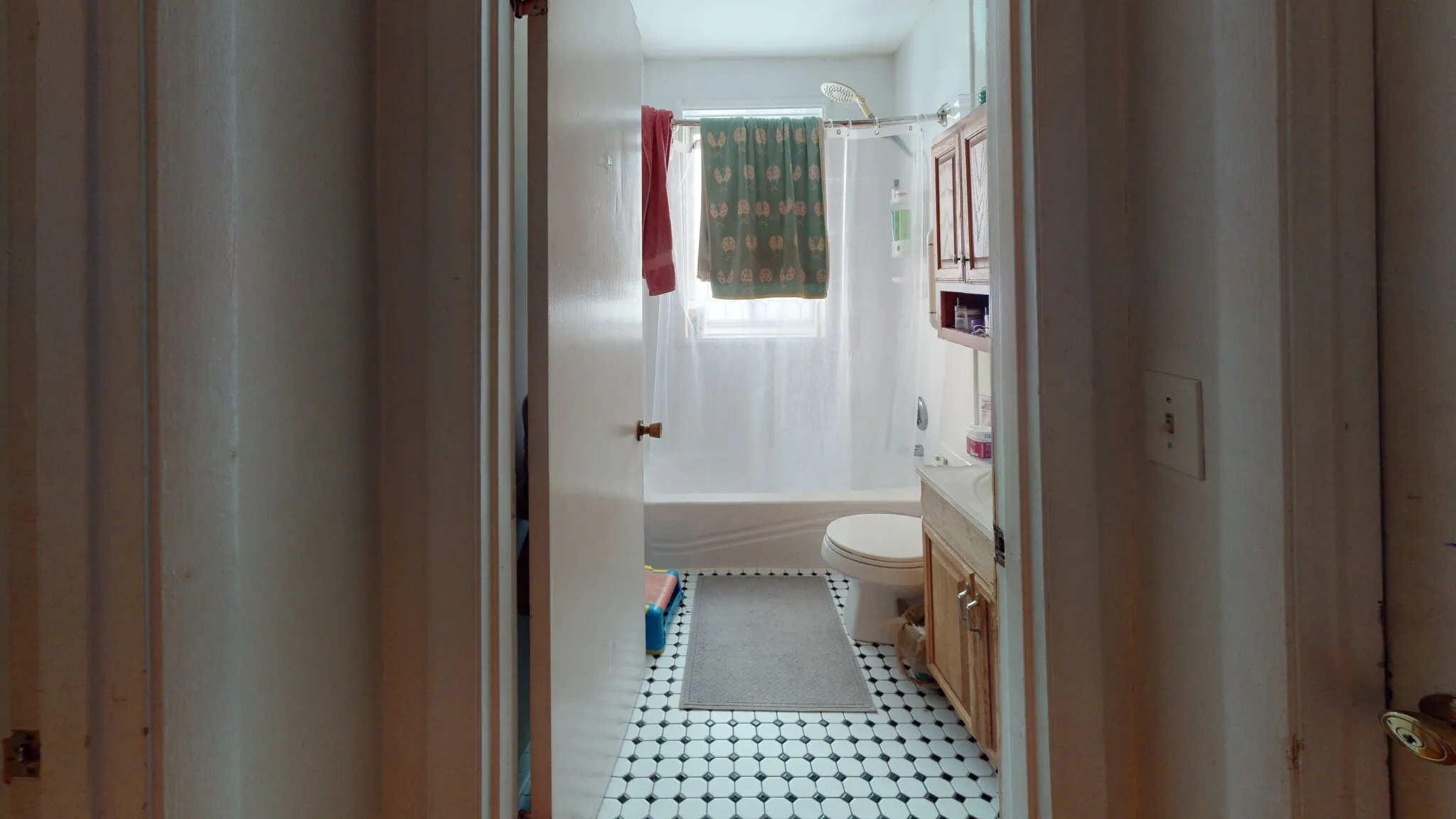 8 Kittredge St, Roslindale