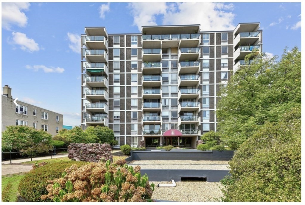 60 Babcock St, North Brookline