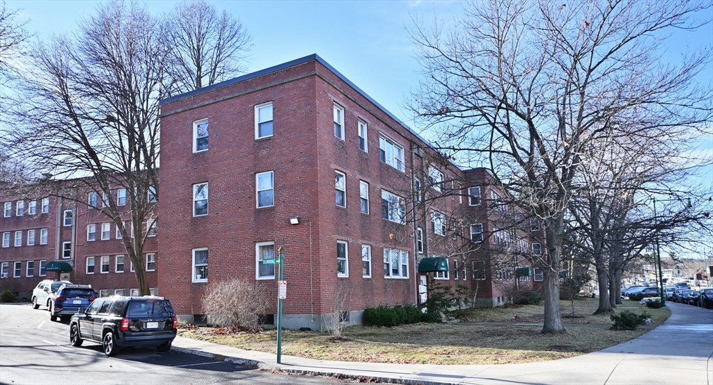 465 Arborway, Jamaica Plain