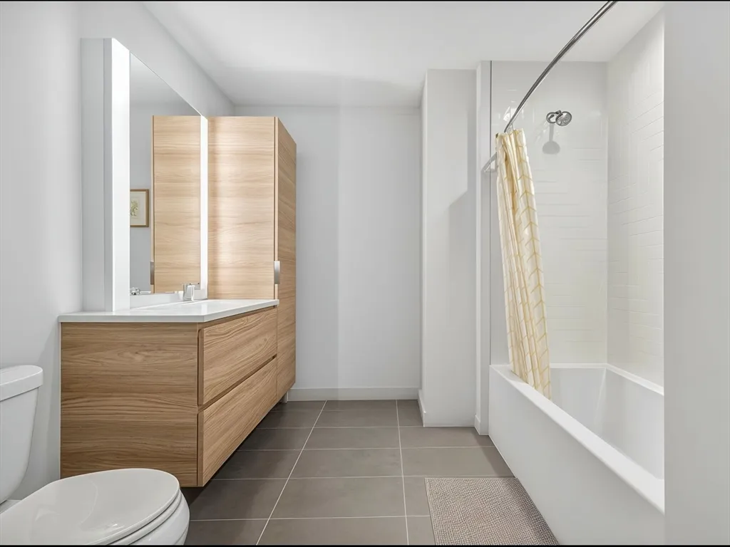 135 Seaport Blvd, Seaport District