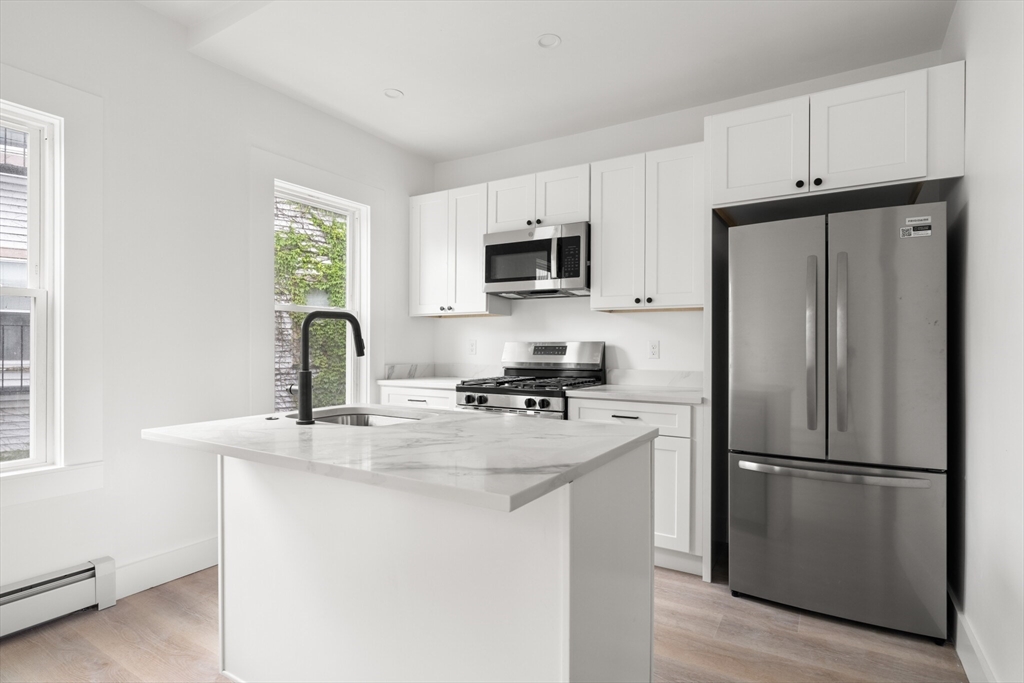 467 E 3rd St, South Boston