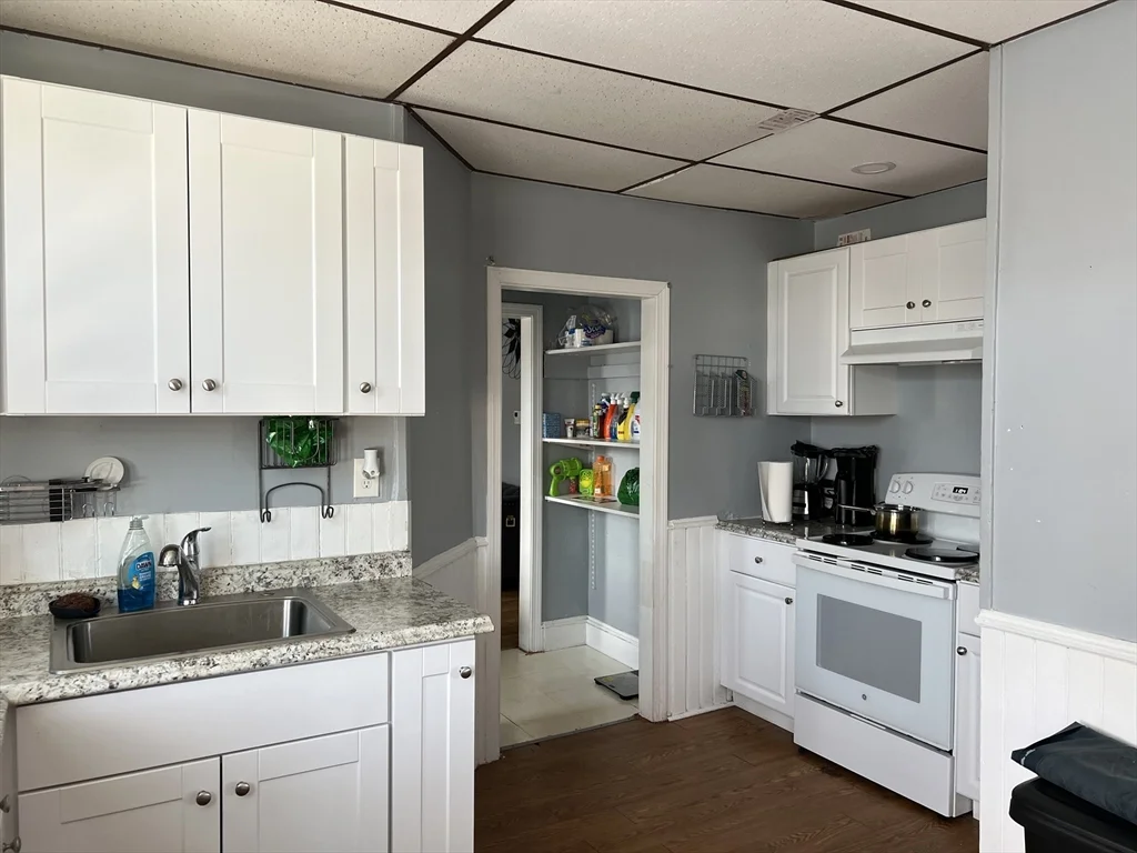 7 Beacon St, Attleboro