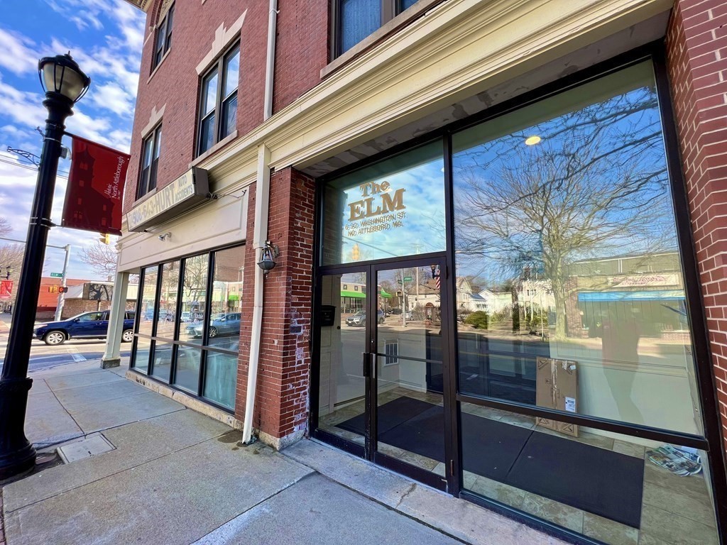 6 S Washington St, North Attleboro