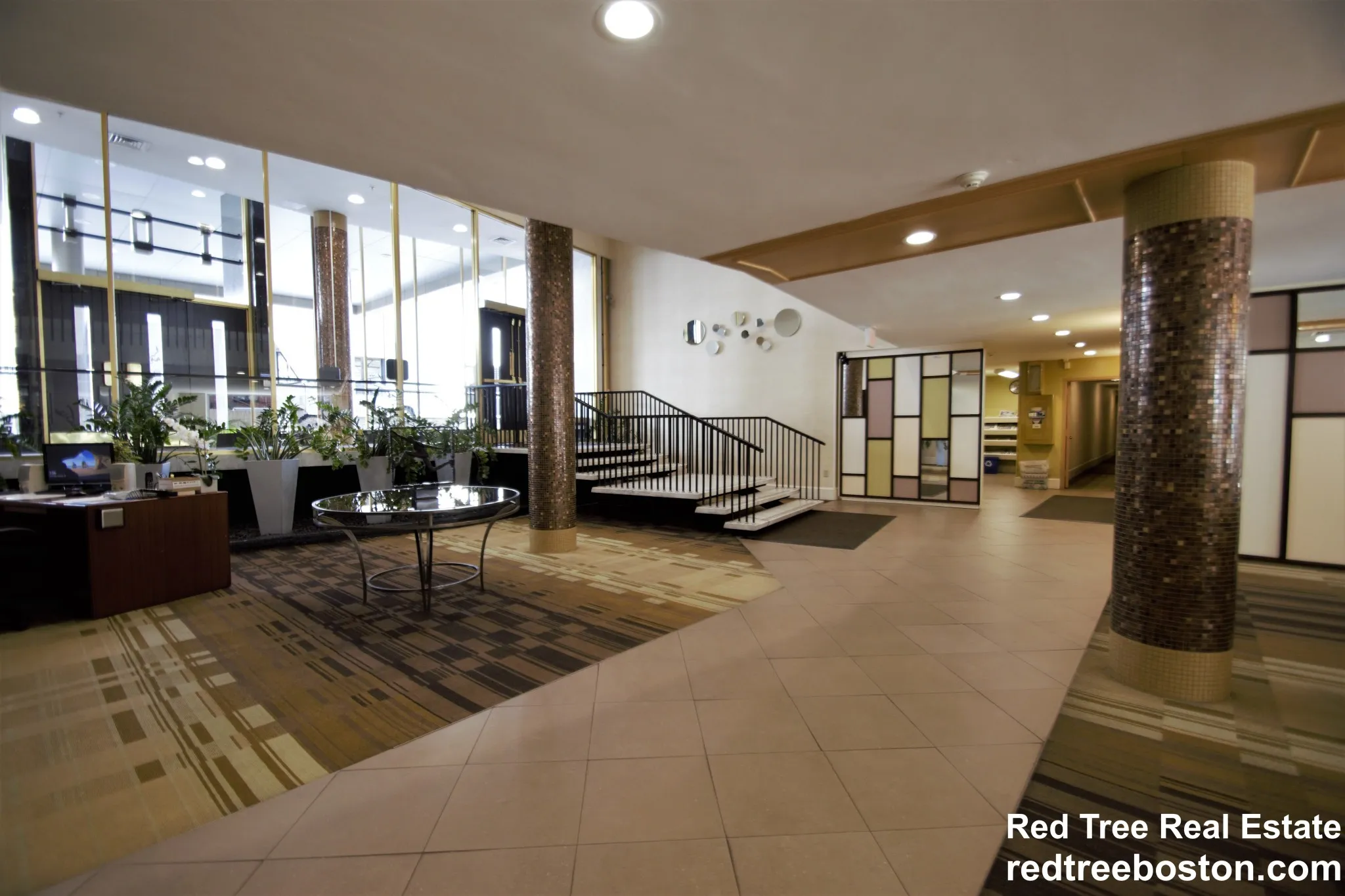 101 Monmouth Ct, Longwood