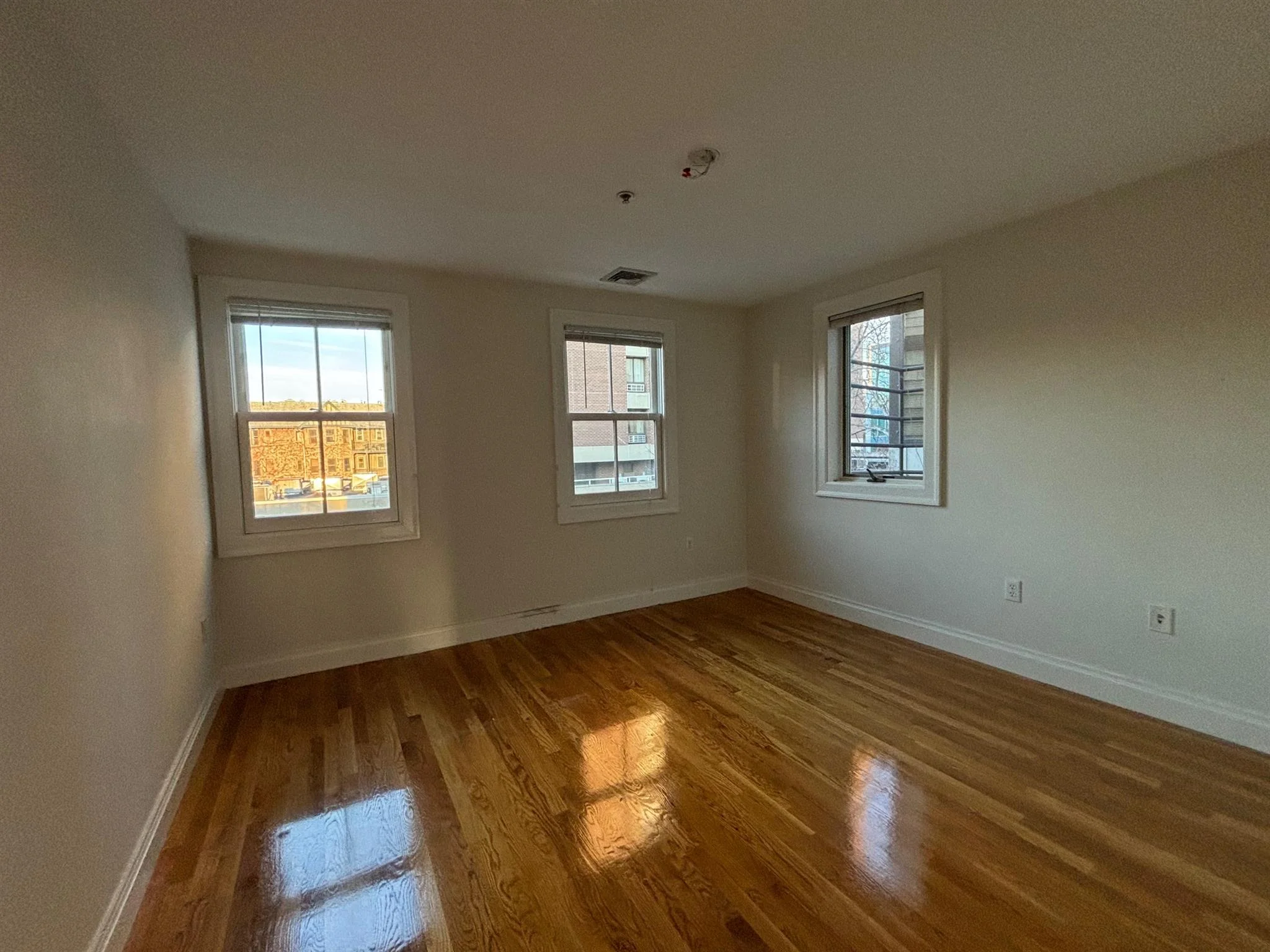 1110 Massachusetts Ave, Riverside