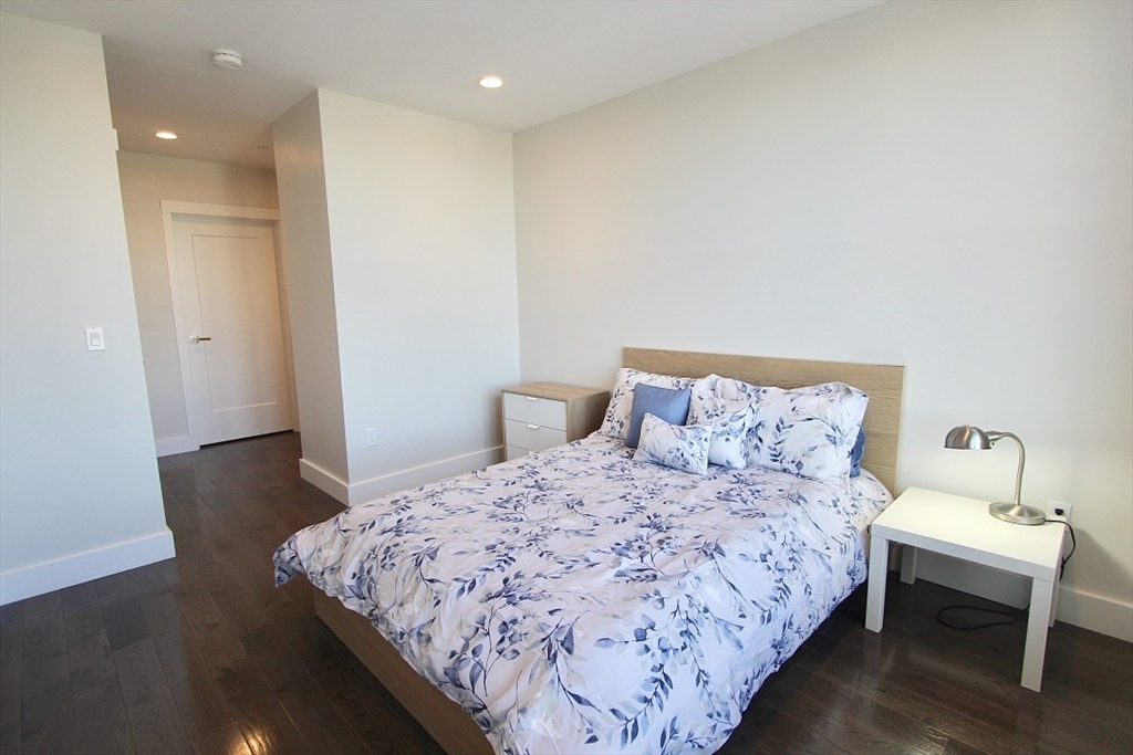 434 Mcgrath Highway, Prospect Hill