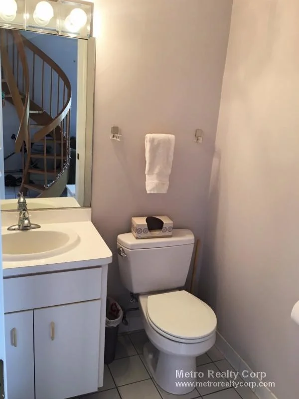 5 Davis Ave, Brookline Village