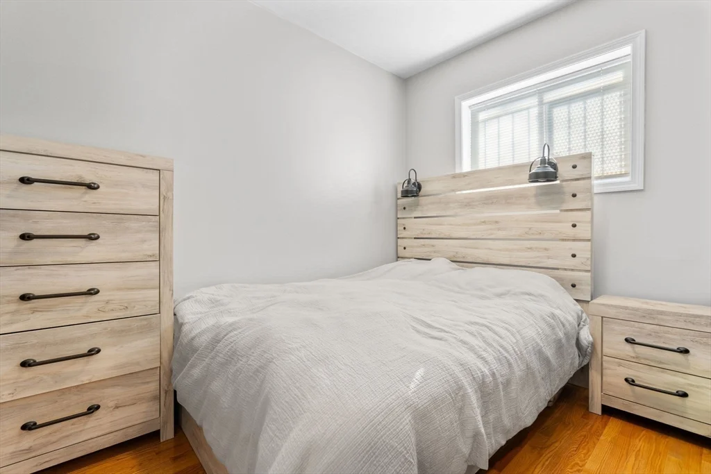 754 Huntington, Mission Hill