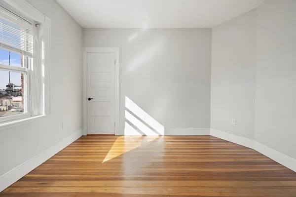 495 Broadway, South Medford