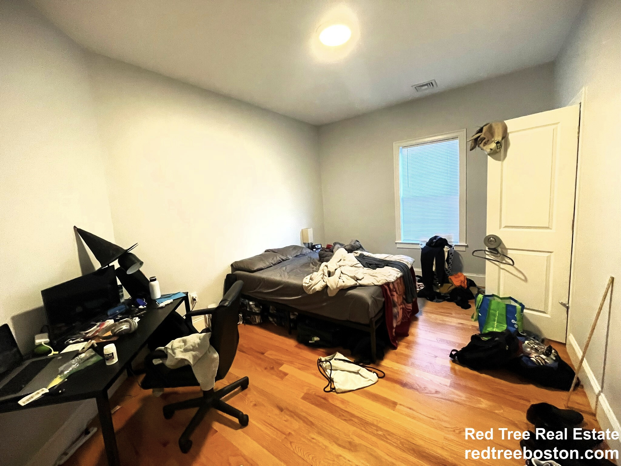 8 Islington St, Allston