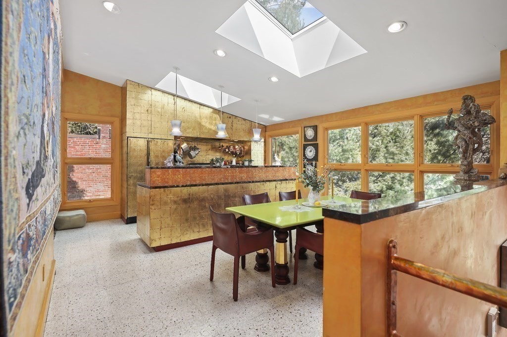 38 Cumberland Ave, Brookline