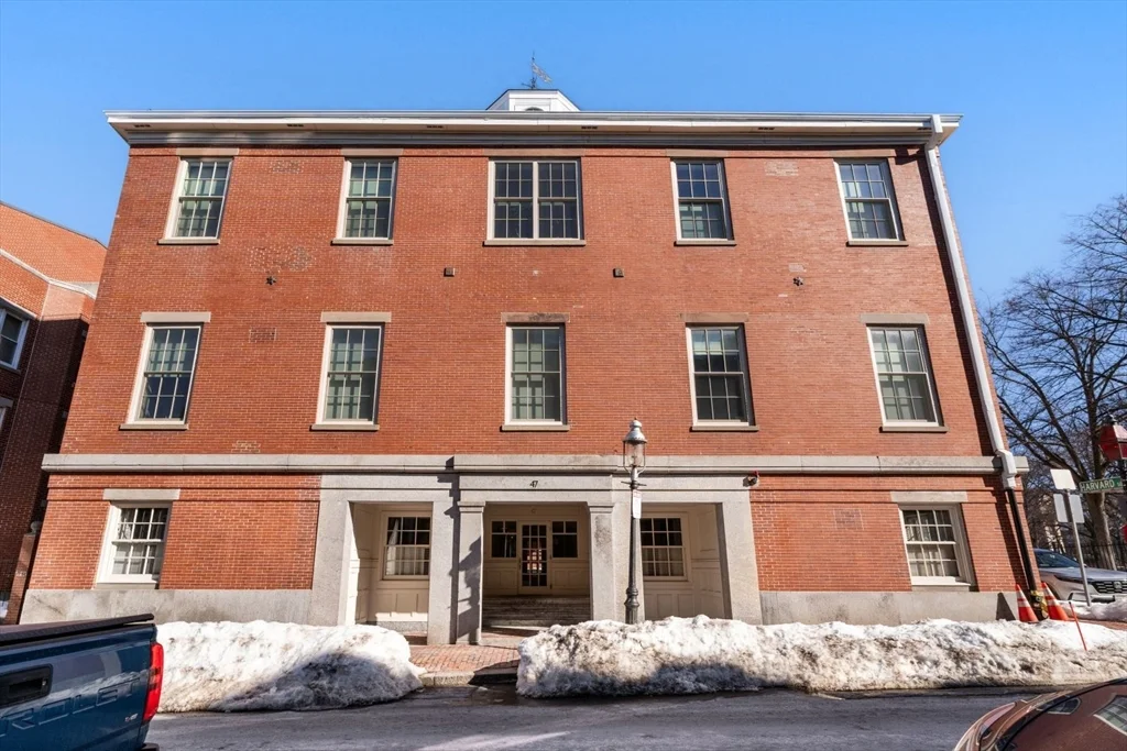 47 Harvard St, Charlestown