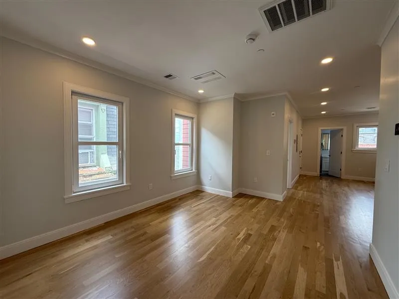 35 Gore St, East Cambridge