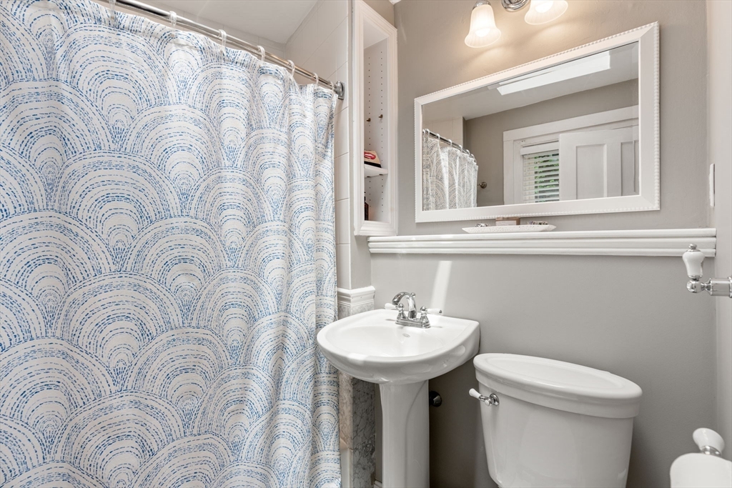 8 Melrose St, Back Bay