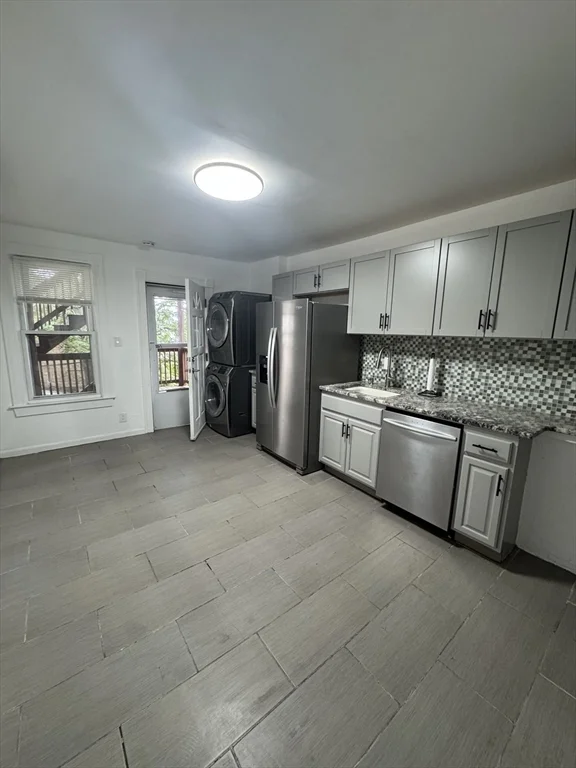 8 Shelby St, East Boston