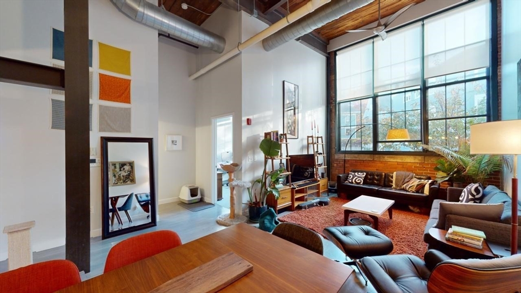 15 Richdale Ave, Neighborhood Nine