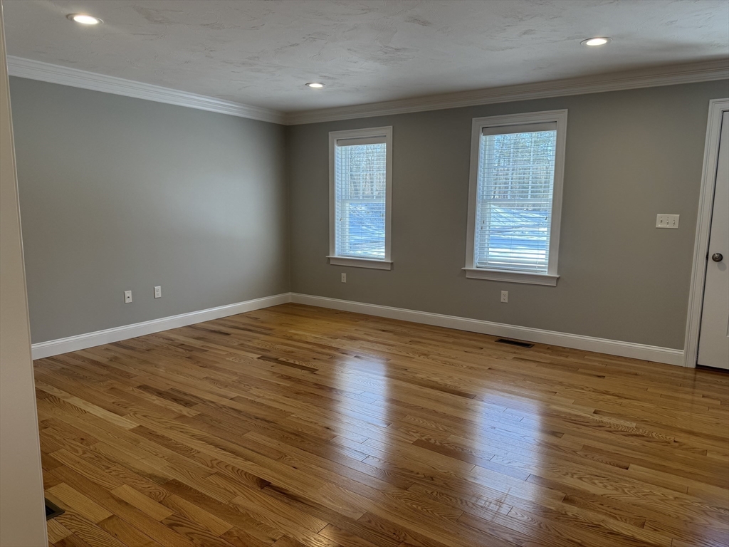 290 Thompson St, Middleboro