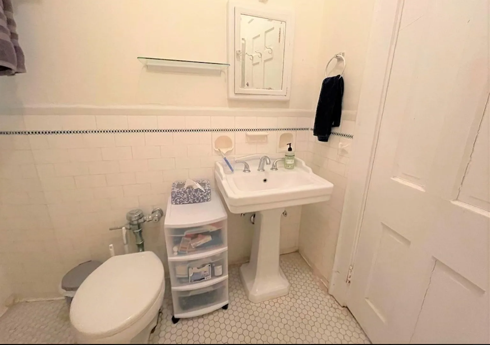 71 Martin St, Neighborhood Nine