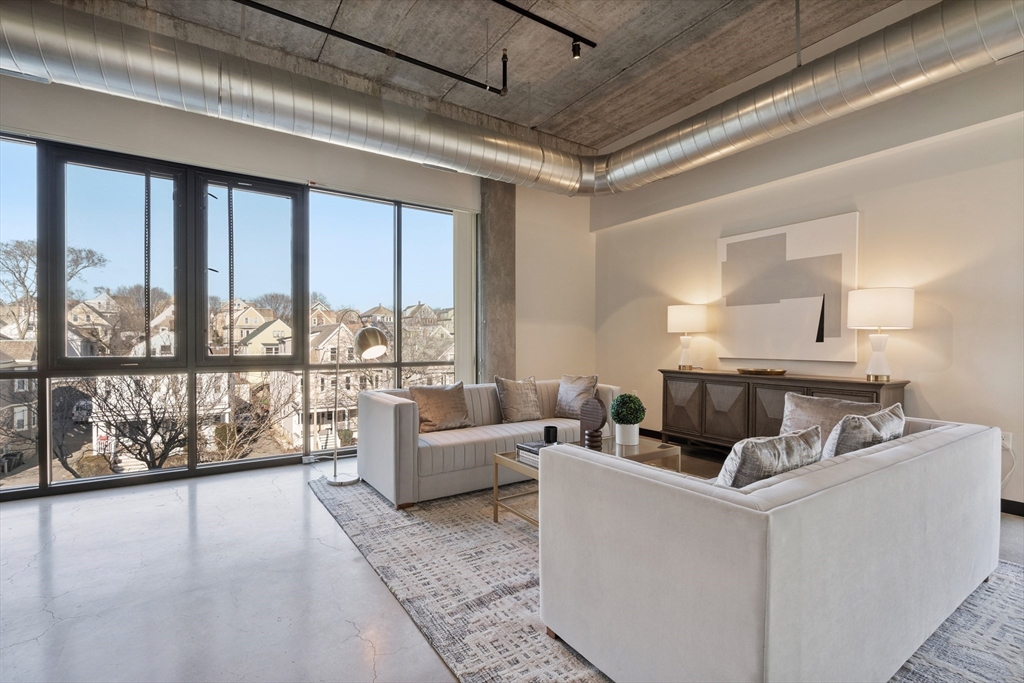 1060 Broadway, Teele Square