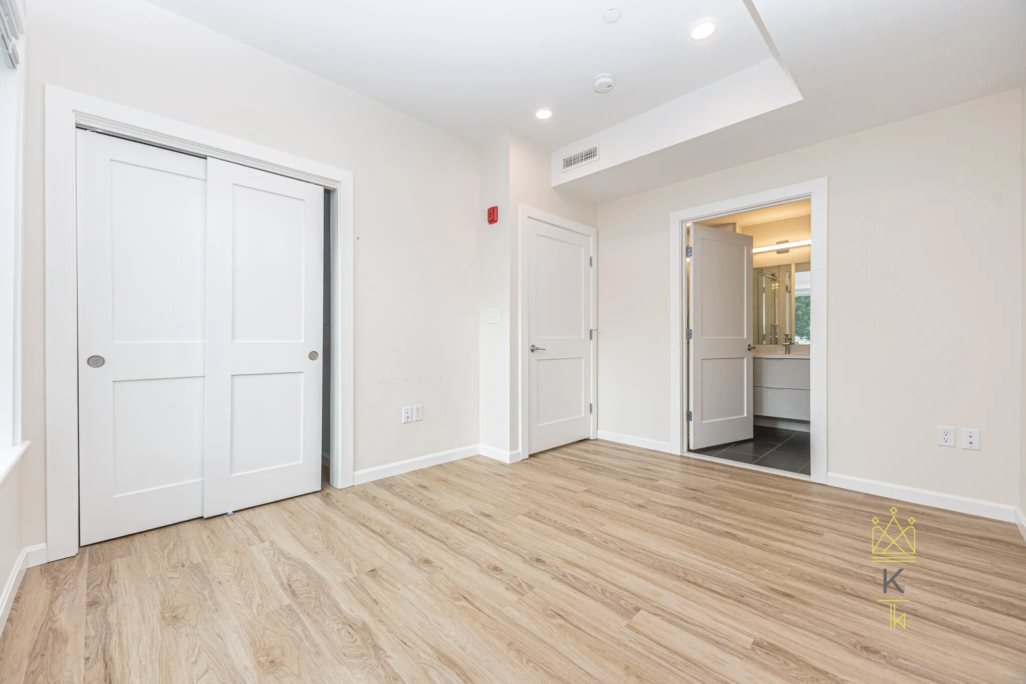 458 Washington St, Brighton