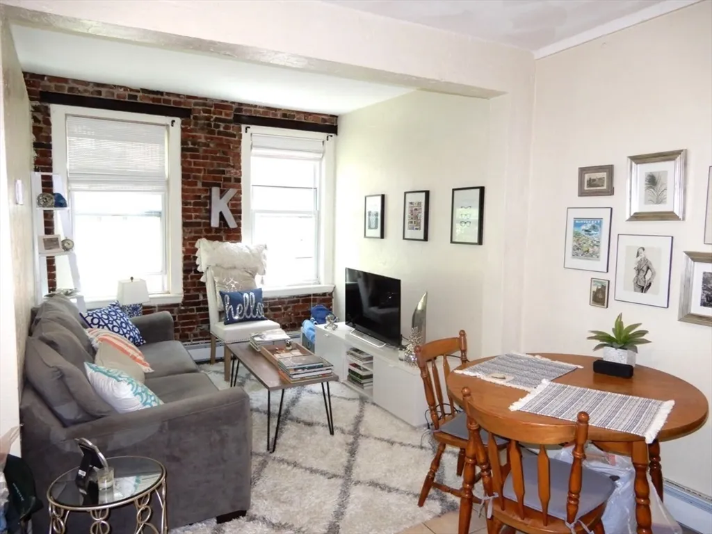 274 Cambridge St, Beacon Hill