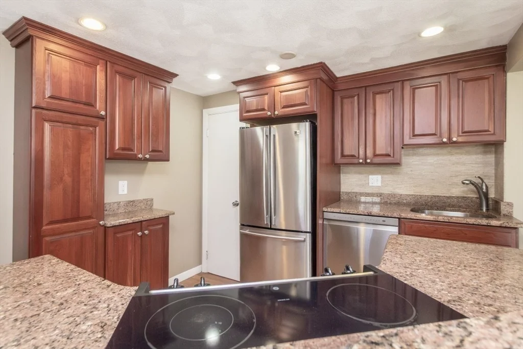 32 Hamilton Rd, Wakefield