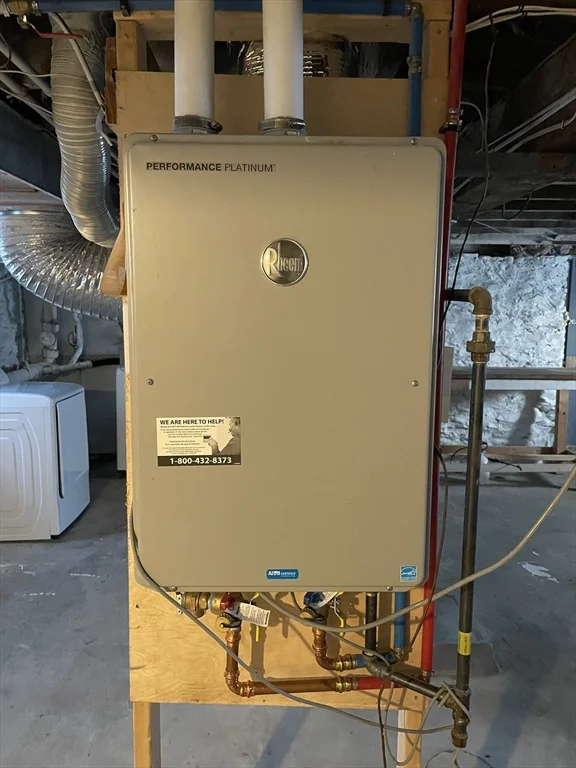 6 Brattle St, North Worcester