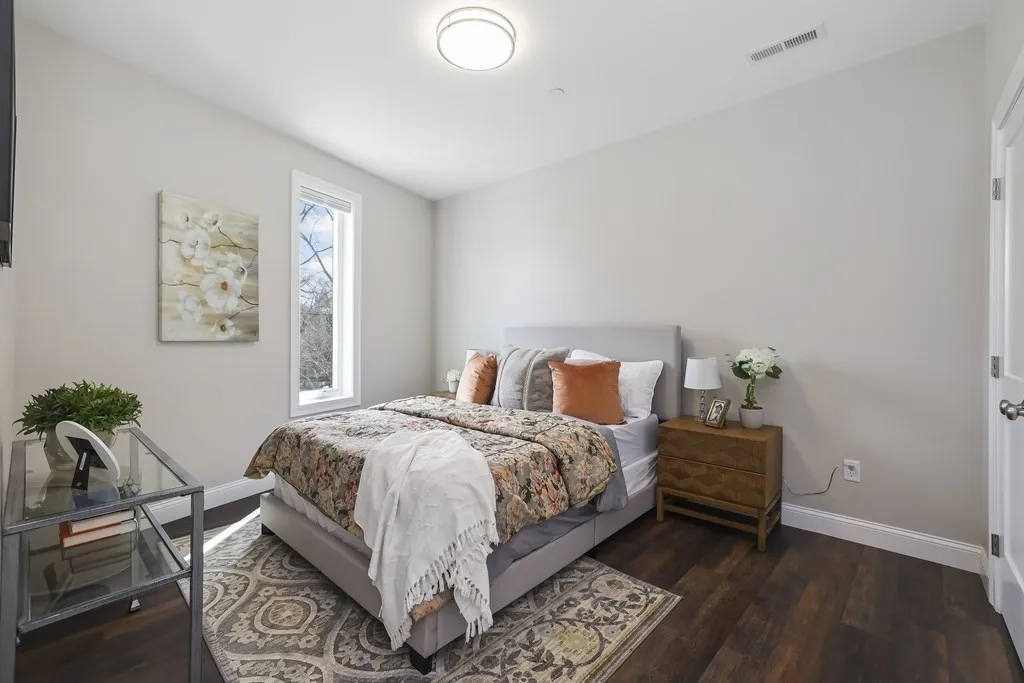 732 South St, Roslindale