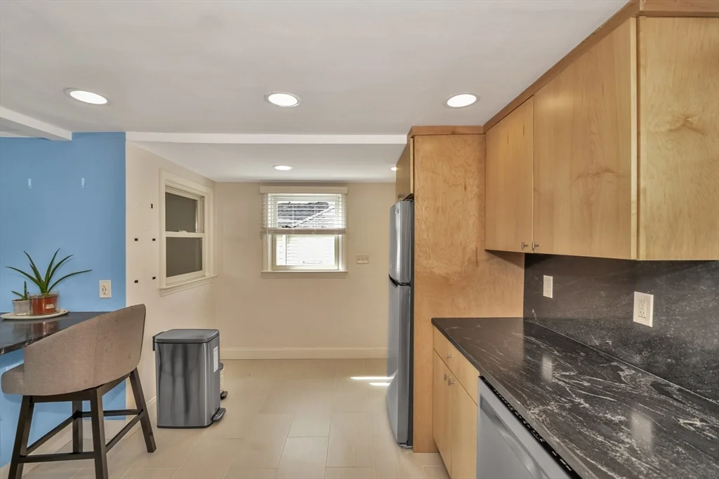 38 Grassmere Rd, Hyde Park