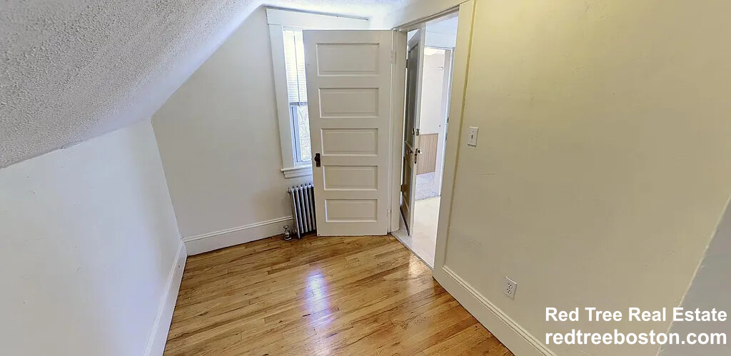 12 Homer St, Watertown