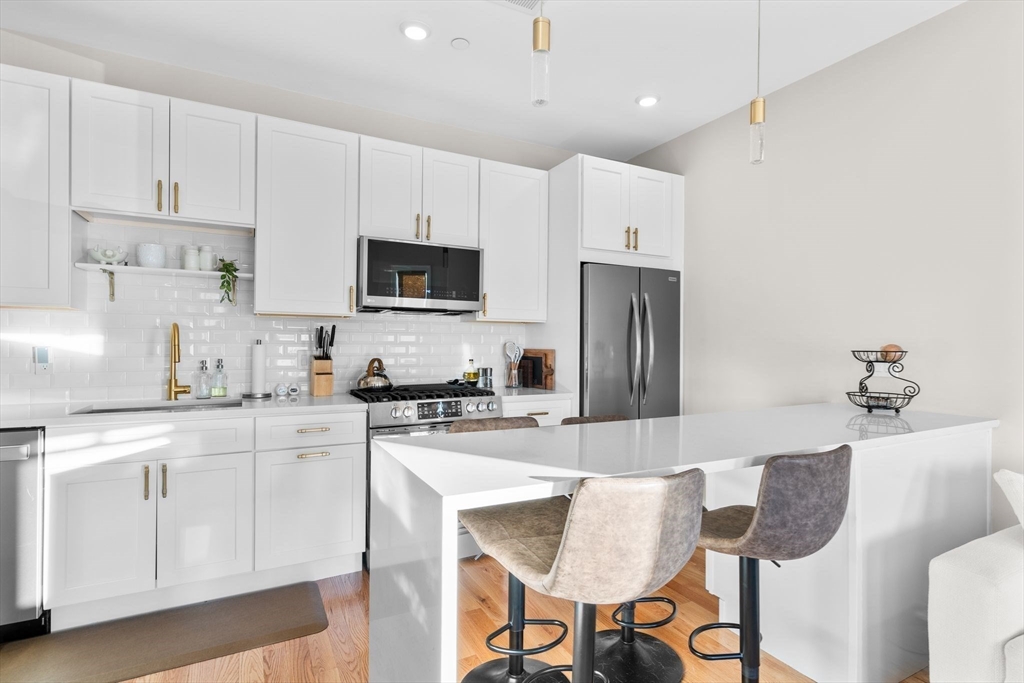 35 Somerset Ave, Winthrop